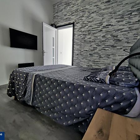 Piscine Chauffee Et Spa Jacuzzi Privatif Terrasse Sans Vis A Vis ,,,Sky House Agen,,, Buitenkant foto