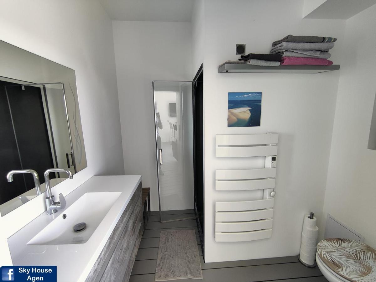 Piscine Chauffee Et Spa Jacuzzi Privatif Terrasse Sans Vis A Vis ,,,Sky House Agen,,, Buitenkant foto